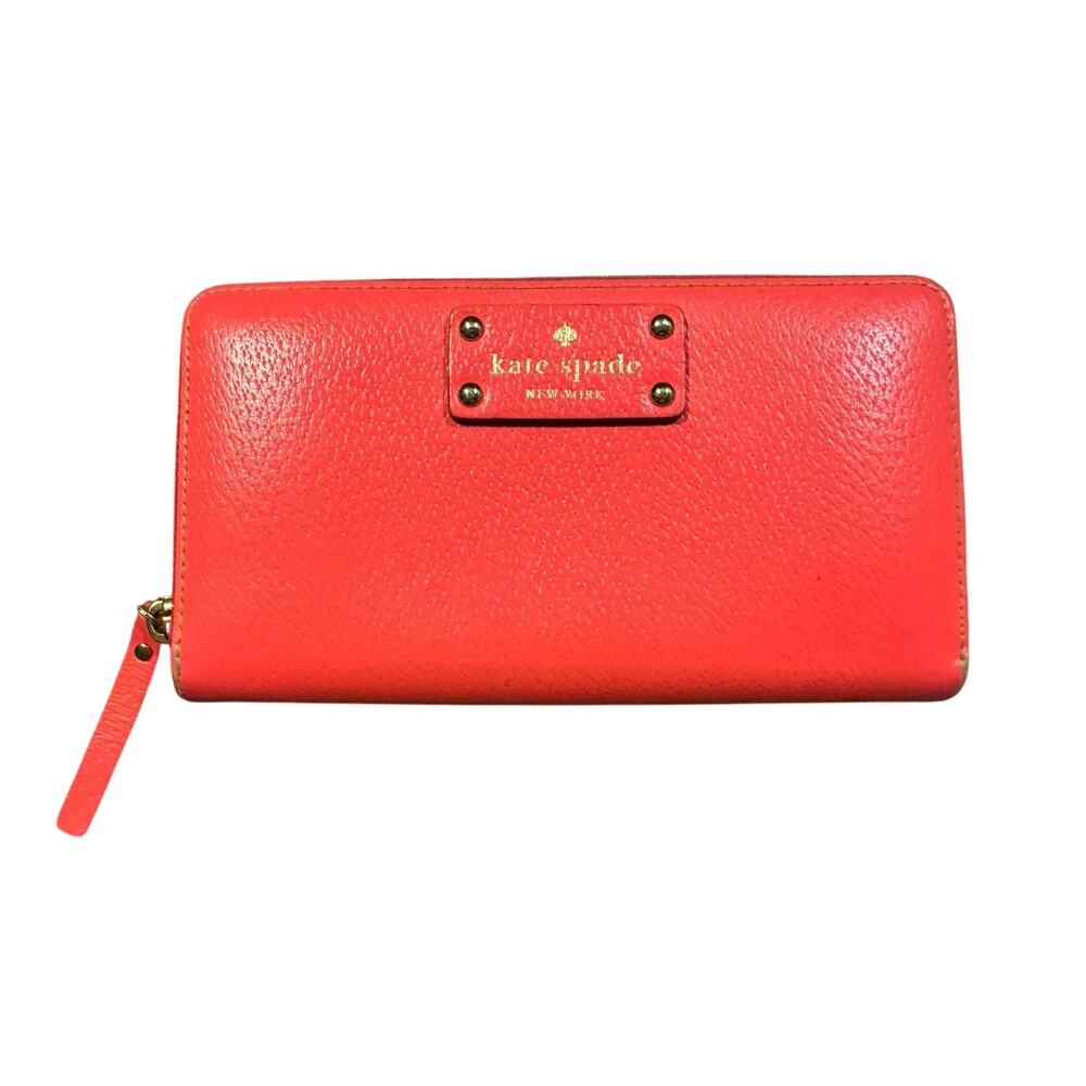Kate Spade Grove St., Neda wallet zip around style in coral leather